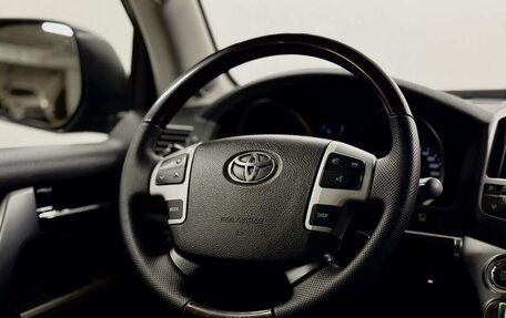 Toyota Land Cruiser 200, 2015 год, 3 740 000 рублей, 20 фотография