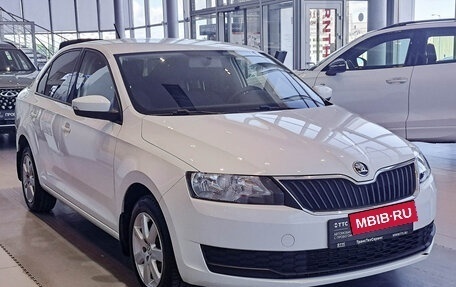 Skoda Rapid I, 2017 год, 1 225 000 рублей, 3 фотография