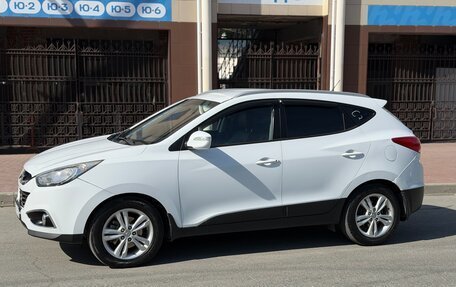 Hyundai ix35 I рестайлинг, 2010 год, 899 999 рублей, 3 фотография
