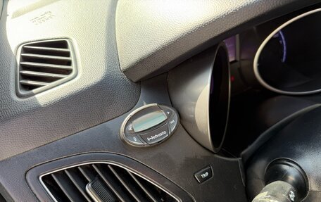 Hyundai ix35 I рестайлинг, 2010 год, 899 999 рублей, 17 фотография
