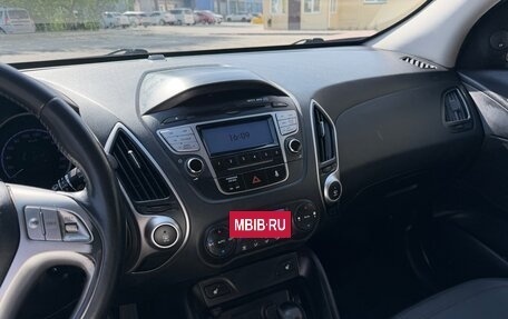 Hyundai ix35 I рестайлинг, 2010 год, 899 999 рублей, 11 фотография