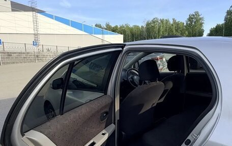 Toyota Vitz, 2008 год, 480 000 рублей, 3 фотография