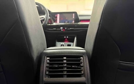Volkswagen Golf VIII, 2022 год, 2 104 000 рублей, 19 фотография