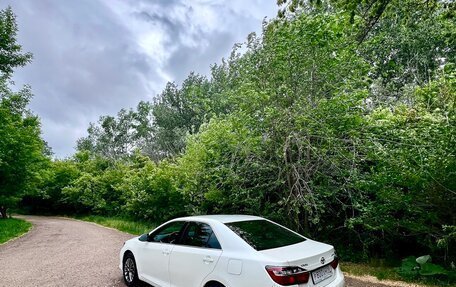 Toyota Camry, 2015 год, 2 300 000 рублей, 10 фотография