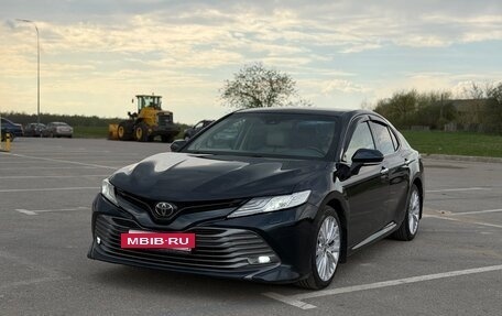 Toyota Camry, 2018 год, 2 535 000 рублей, 9 фотография
