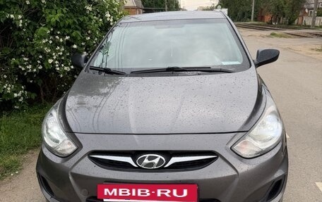 Hyundai Solaris II рестайлинг, 2014 год, 830 000 рублей, 6 фотография