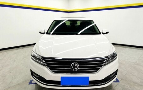 Volkswagen Lavida, 2023 год, 1 800 000 рублей, 2 фотография