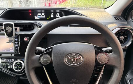 Toyota Aqua I, 2018 год, 1 160 000 рублей, 8 фотография