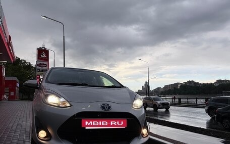 Toyota Aqua I, 2018 год, 1 160 000 рублей, 4 фотография
