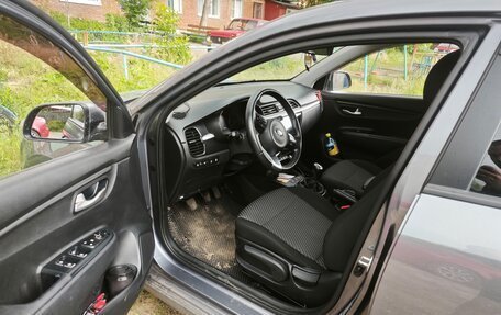 KIA Rio IV, 2018 год, 1 300 000 рублей, 6 фотография