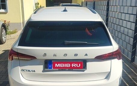 Skoda Octavia IV, 2023 год, 2 072 000 рублей, 2 фотография