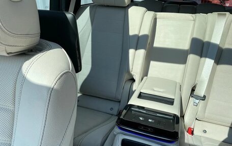 Mercedes-Benz GLS, 2023 год, 18 000 000 рублей, 4 фотография