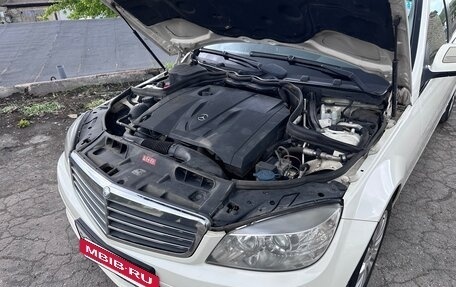 Mercedes-Benz C-Класс, 2008 год, 1 030 000 рублей, 24 фотография