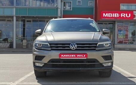 Volkswagen Tiguan II, 2017 год, 2 450 000 рублей, 2 фотография