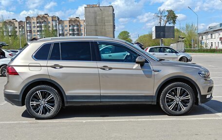 Volkswagen Tiguan II, 2017 год, 2 450 000 рублей, 8 фотография