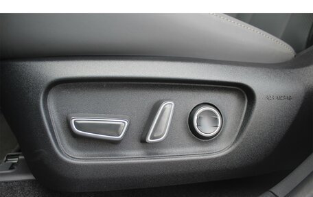 Toyota RAV4, 2026 год, 4 550 000 рублей, 26 фотография