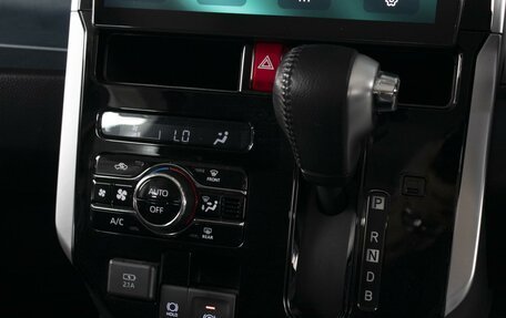 Toyota Roomy I, 2021 год, 1 390 000 рублей, 15 фотография