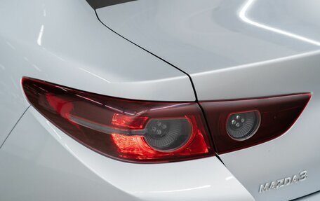 Mazda 3, 2019 год, 1 575 000 рублей, 20 фотография