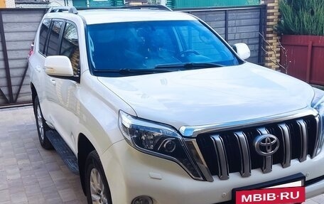Toyota Land Cruiser Prado 150 рестайлинг 2, 2015 год, 3 390 000 рублей, 2 фотография