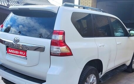 Toyota Land Cruiser Prado 150 рестайлинг 2, 2015 год, 3 390 000 рублей, 11 фотография