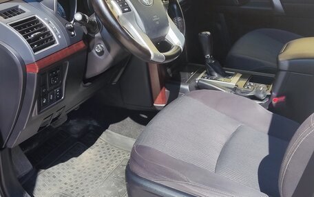 Toyota Land Cruiser Prado 150 рестайлинг 2, 2015 год, 3 390 000 рублей, 24 фотография
