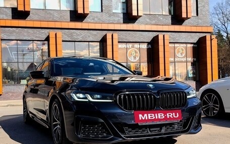 BMW 5 серия, 2021 год, 6 800 000 рублей, 4 фотография