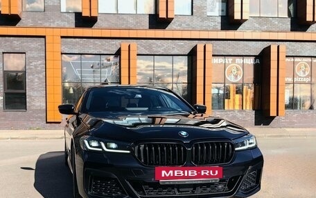BMW 5 серия, 2021 год, 6 800 000 рублей, 3 фотография