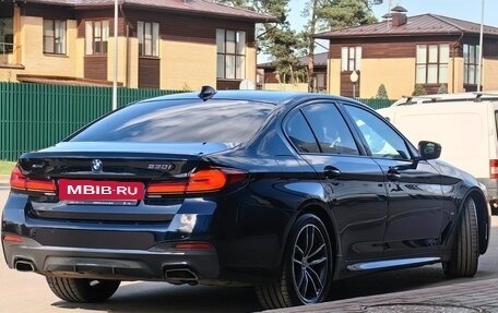 BMW 5 серия, 2021 год, 6 800 000 рублей, 33 фотография