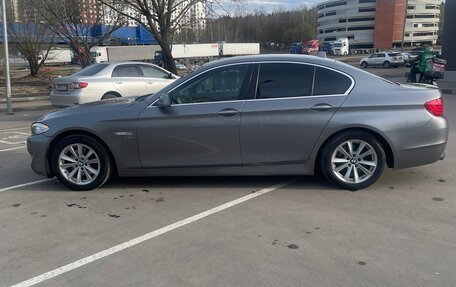 BMW 5 серия, 2012 год, 1 800 000 рублей, 3 фотография