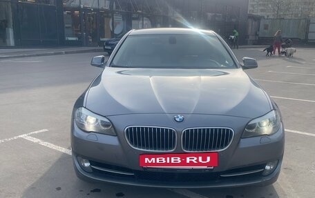 BMW 5 серия, 2012 год, 1 800 000 рублей, 2 фотография