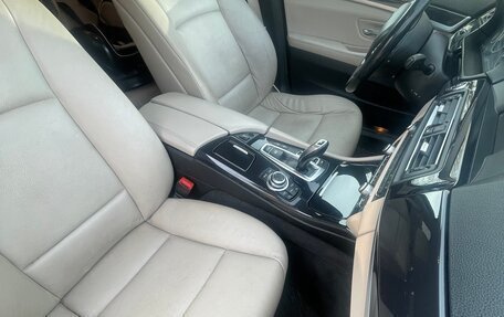 BMW 5 серия, 2012 год, 1 800 000 рублей, 12 фотография