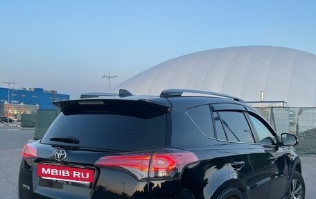 Toyota RAV4, 2018 год, 1 900 000 рублей, 3 фотография