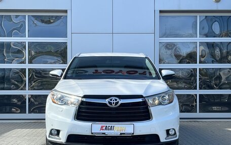 Toyota Highlander III, 2014 год, 3 160 000 рублей, 2 фотография