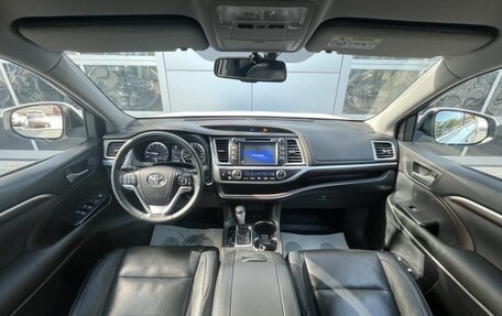 Toyota Highlander III, 2014 год, 3 160 000 рублей, 10 фотография