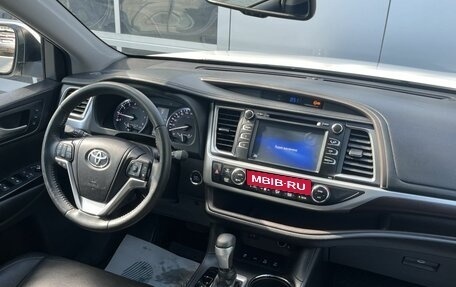 Toyota Highlander III, 2014 год, 3 160 000 рублей, 12 фотография