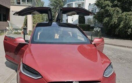 Tesla Model X I, 2016 год, 3 300 000 рублей, 13 фотография