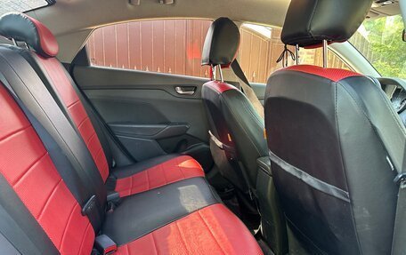 Hyundai Solaris II рестайлинг, 2018 год, 1 100 000 рублей, 4 фотография