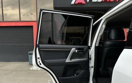 Toyota Land Cruiser 200, 2012 год, 4 498 000 рублей, 23 фотография