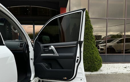 Toyota Land Cruiser 200, 2012 год, 4 498 000 рублей, 22 фотография