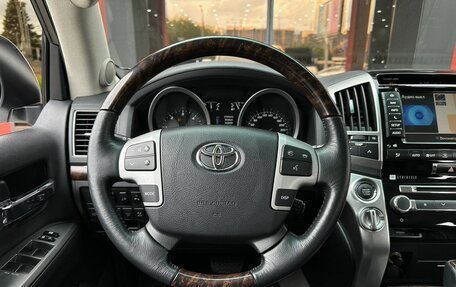 Toyota Land Cruiser 200, 2012 год, 4 498 000 рублей, 17 фотография