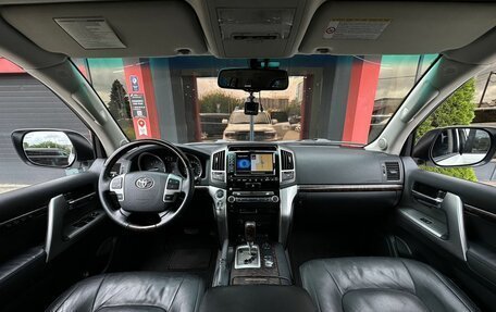 Toyota Land Cruiser 200, 2012 год, 4 498 000 рублей, 16 фотография