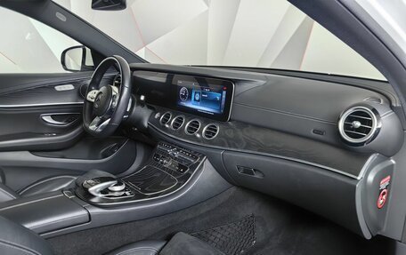 Mercedes-Benz E-Класс, 2019 год, 3 650 000 рублей, 13 фотография