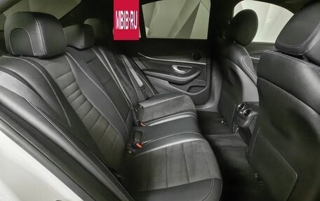 Mercedes-Benz E-Класс, 2019 год, 3 650 000 рублей, 16 фотография