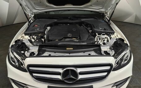 Mercedes-Benz E-Класс, 2019 год, 3 650 000 рублей, 11 фотография