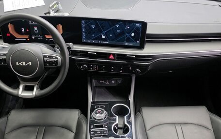 KIA K5, 2023 год, 2 830 009 рублей, 6 фотография