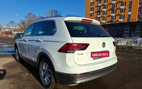Volkswagen Tiguan II, 2017 год, 2 200 000 рублей, 4 фотография