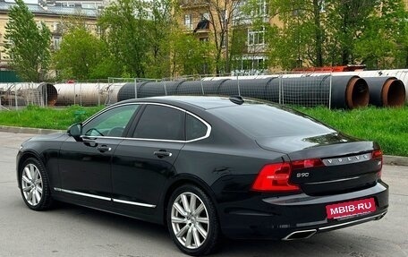 Volvo S90 II рестайлинг, 2019 год, 3 700 000 рублей, 7 фотография