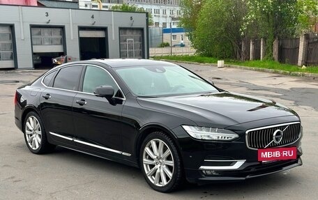 Volvo S90 II рестайлинг, 2019 год, 3 700 000 рублей, 3 фотография