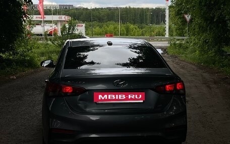 Hyundai Solaris II рестайлинг, 2018 год, 790 000 рублей, 3 фотография