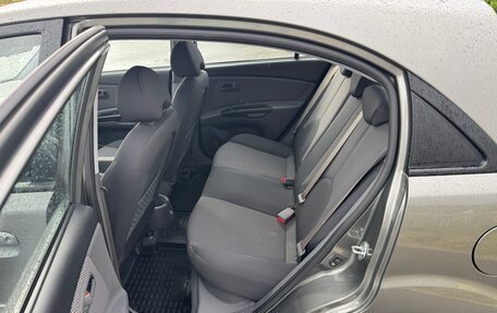 KIA Rio II, 2010 год, 885 000 рублей, 10 фотография
